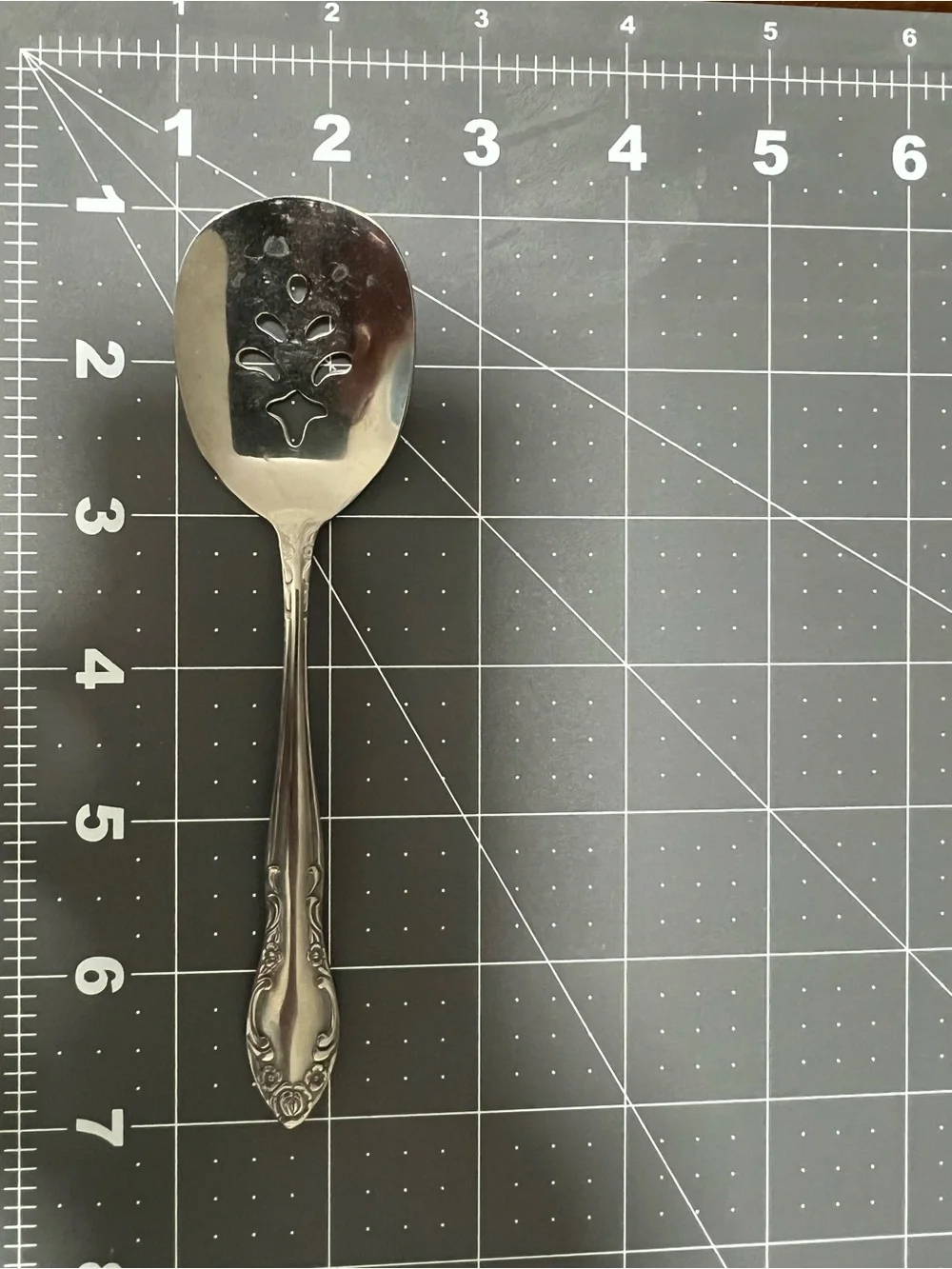 Vintage Oneida Arbor Rose True Rose 1881 Rogers Stainless Slotted Pierced Spoon
